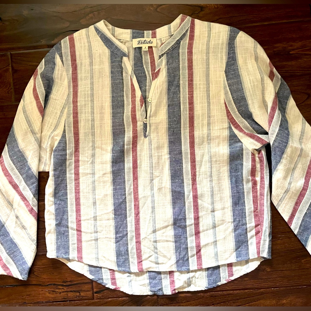 Listicle stripe top size small